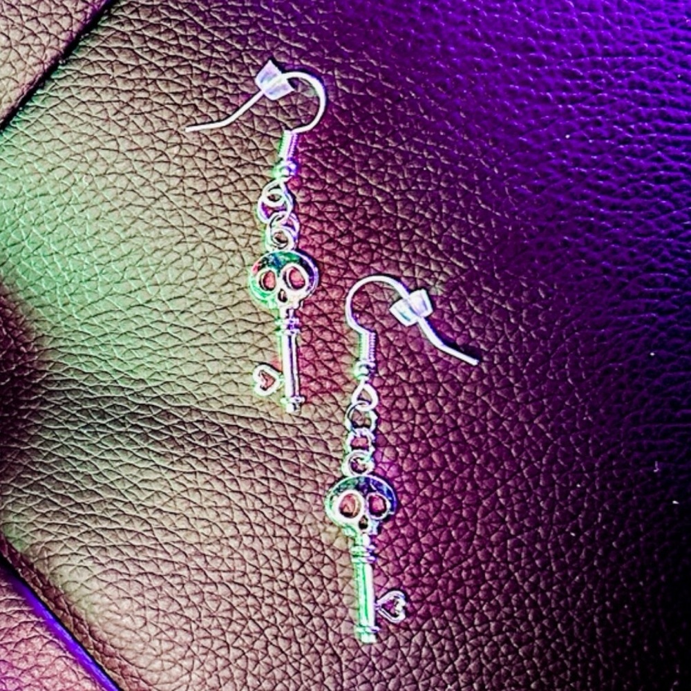 Skeleton key earrings